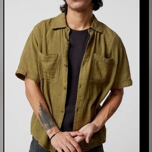 NWT Urban Outfitters|| Green Gauzy Crinkle Button down Size Large